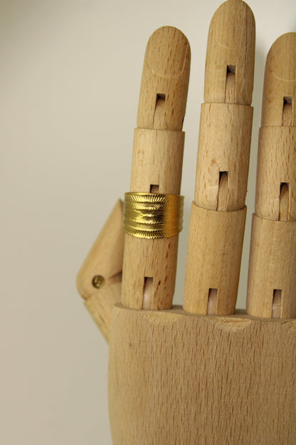 anel singelo dourado